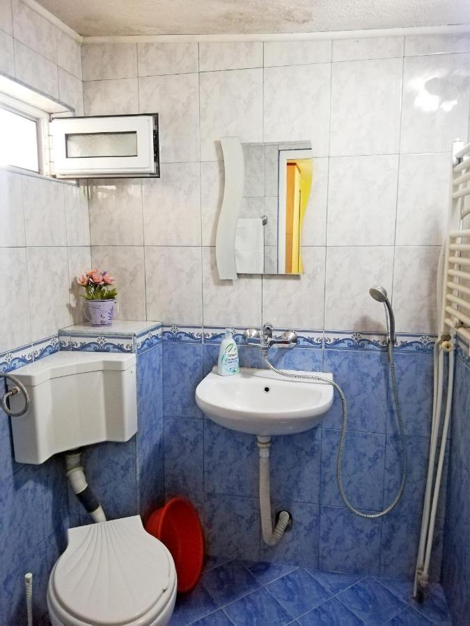 Къща За Гости Стойнови Apartment Pavel Banya Luaran gambar